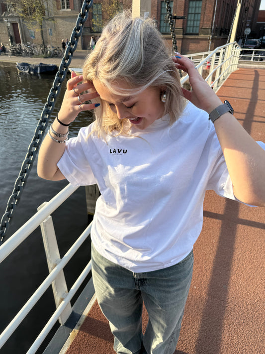 Lavu official - The eyes chico