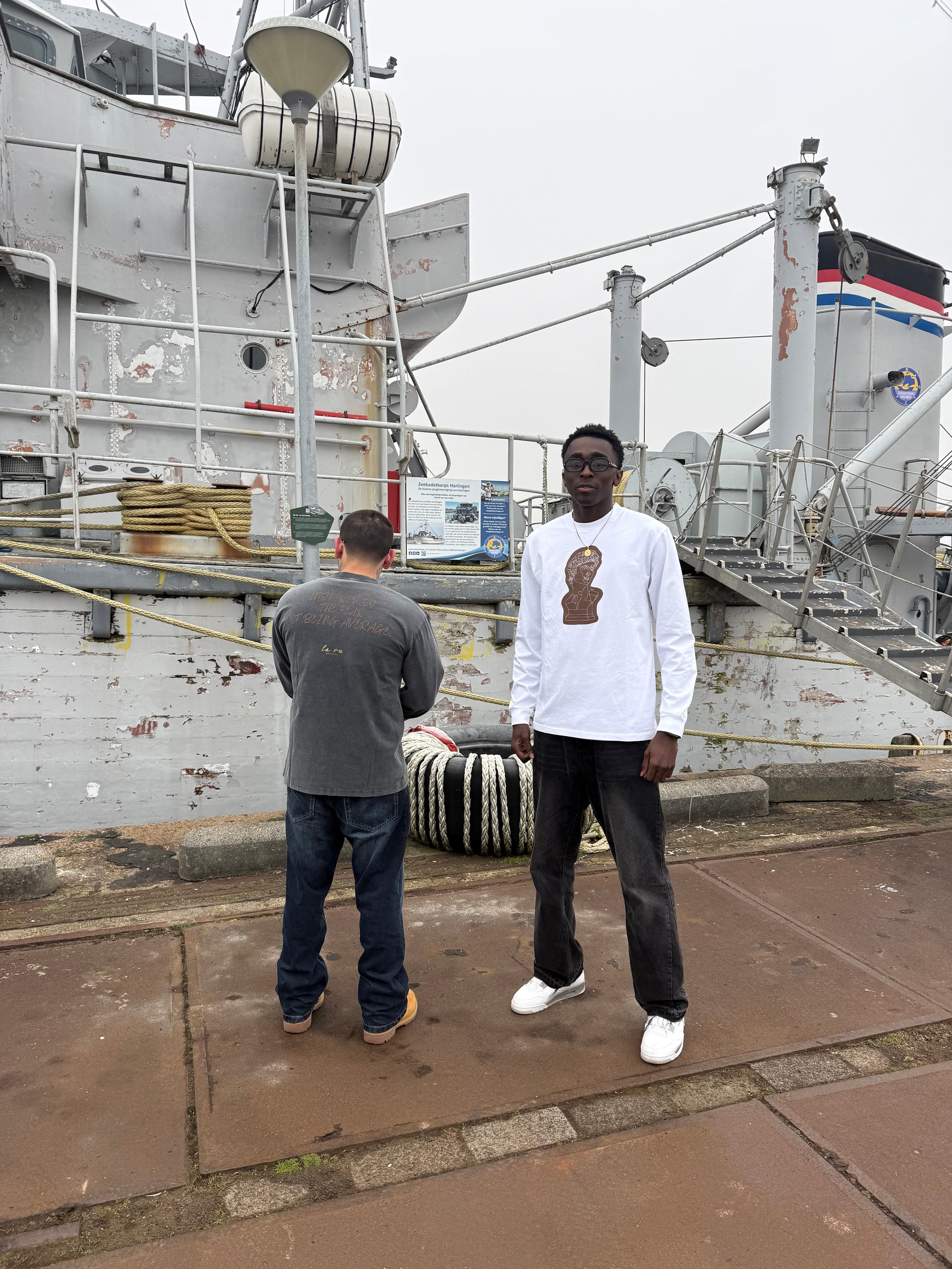 Lavu™ Longsleeve - Inpsired by fear boat